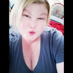 Meet your Posher, Nichole